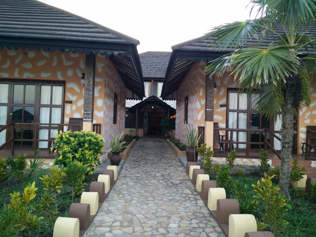 Arabian Nights Hotel 파제 외부 사진